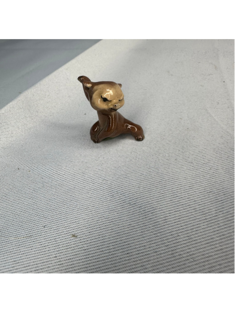 Vintage Hagen Renaker Miniature Angry Bear Cub Crabby Cub Figurine Brown USA